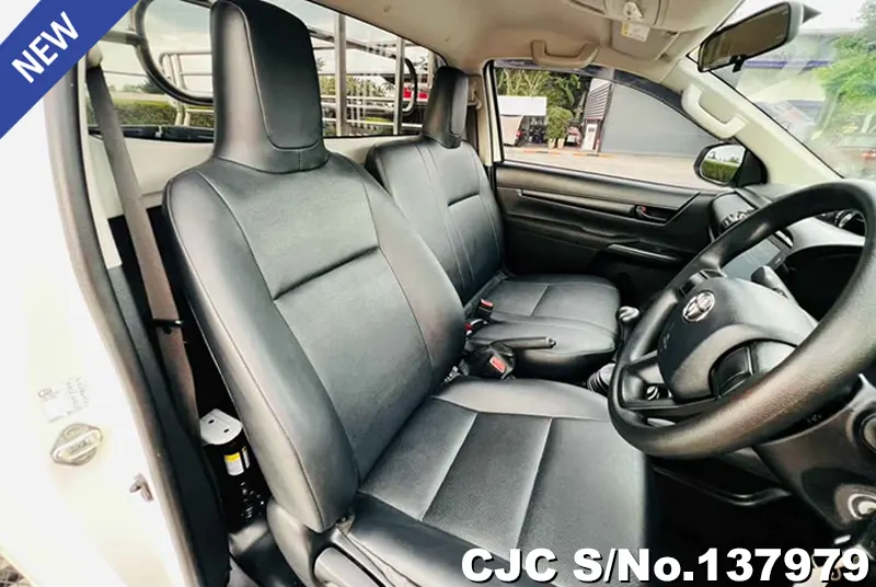 2021 Toyota / Hilux / Revo Stock No. 137979