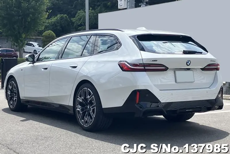 2025 BMW / 5 Series Stock No. 137985