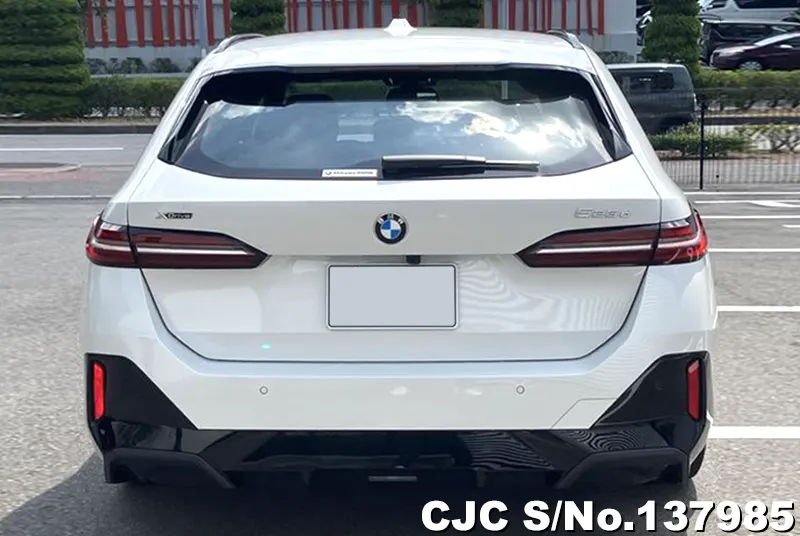 2025 BMW / 5 Series Stock No. 137985