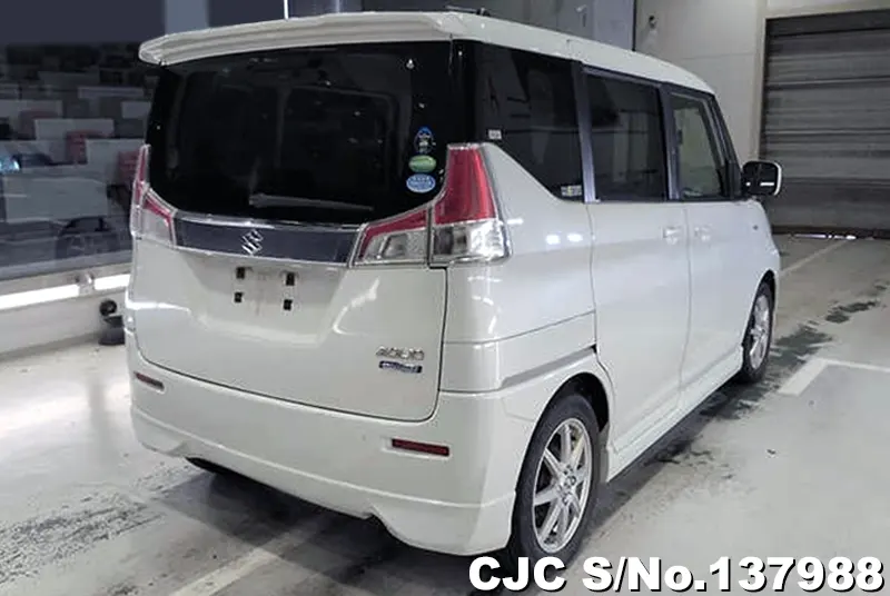 2017 Suzuki / Solio Stock No. 137988