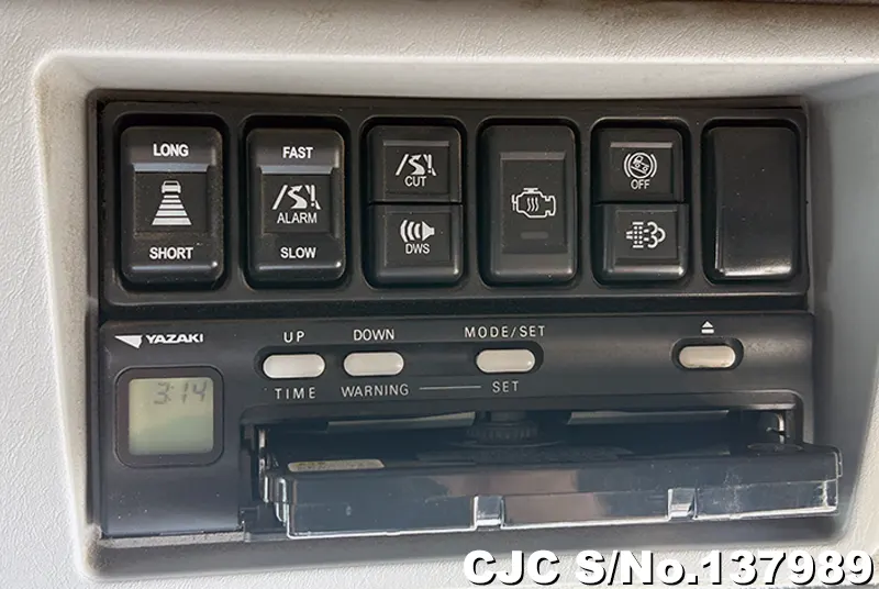2013 Isuzu / Giga Stock No. 137989