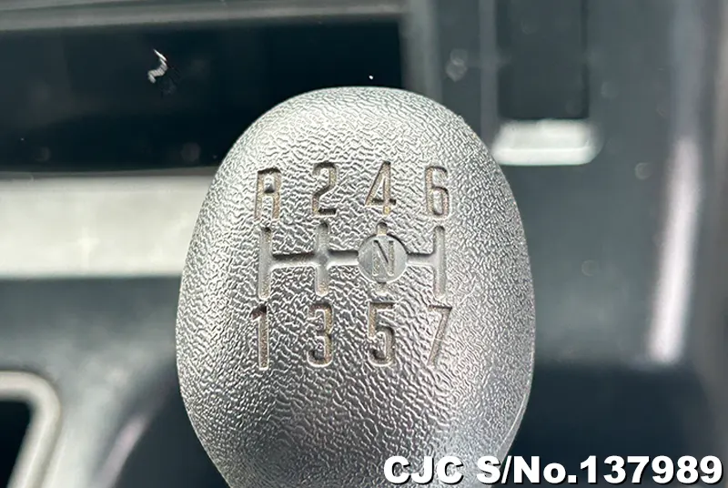 2013 Isuzu / Giga Stock No. 137989