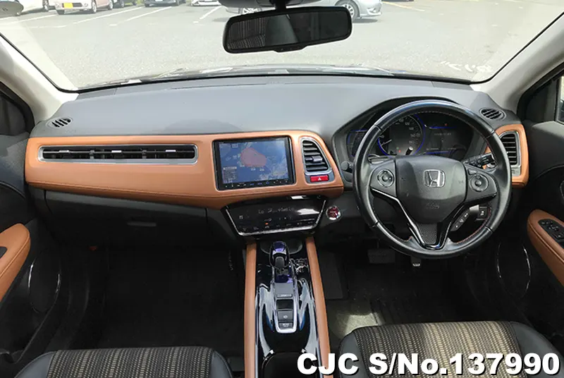 Honda Vezel in Wine for Sale Image 8