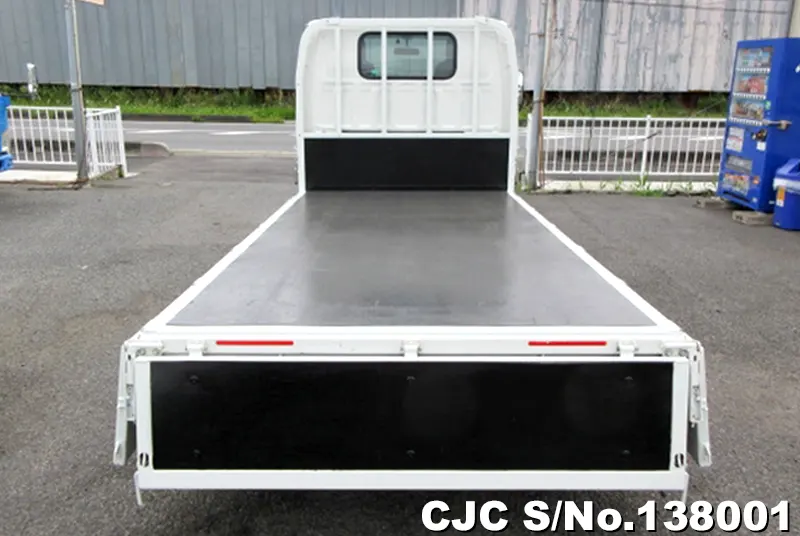 2015 Isuzu / Elf Stock No. 138001