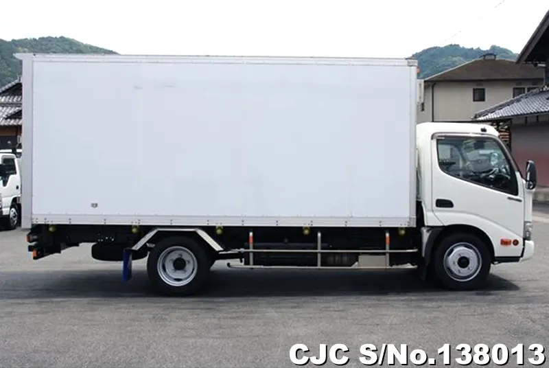 2018 Hino / Dutro Stock No. 138013