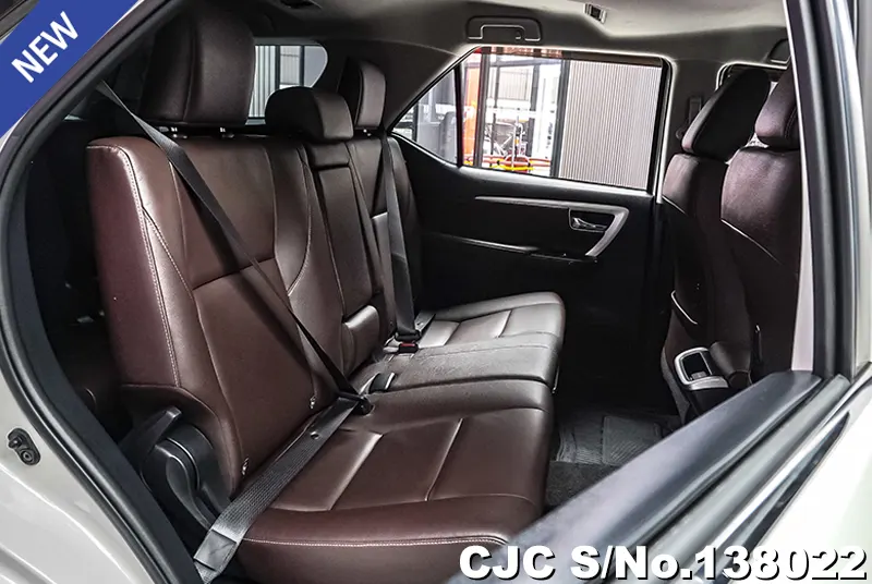 2020 Toyota / Fortuner Stock No. 138022