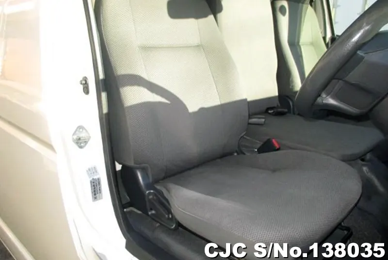 2018 Toyota / Hiace Stock No. 138035