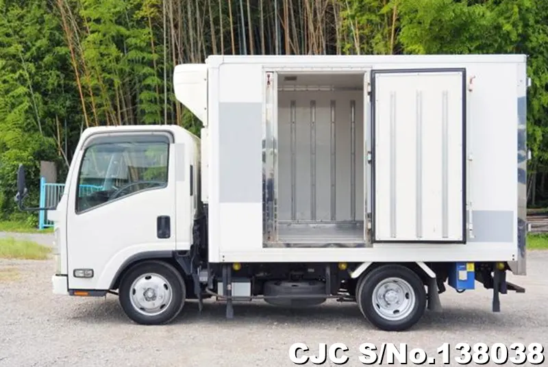 2009 Isuzu / Elf Stock No. 138038