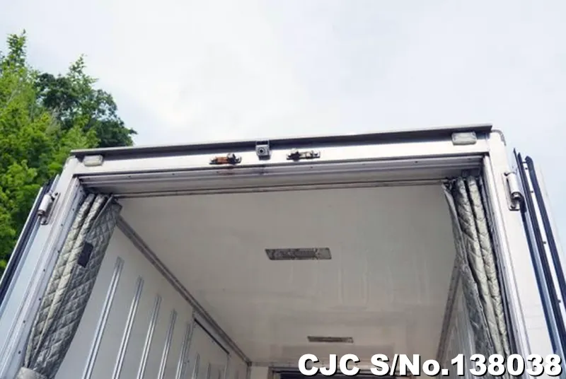 2009 Isuzu / Elf Stock No. 138038