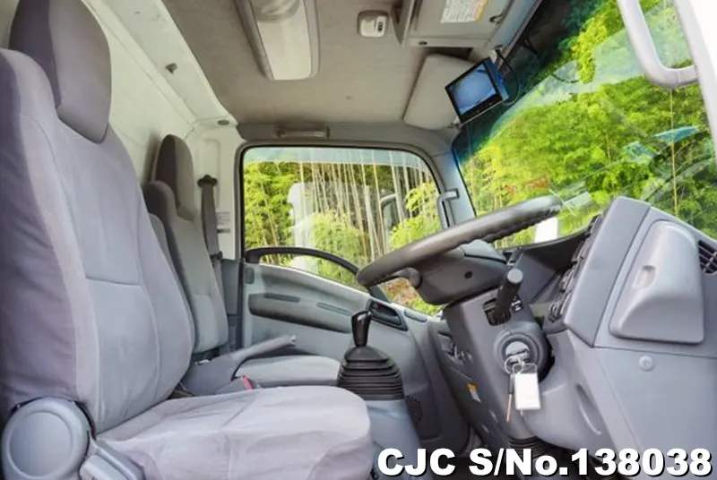 2009 Isuzu / Elf Stock No. 138038