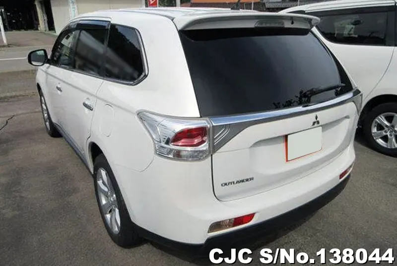 2013 Mitsubishi / Outlander Stock No. 138044