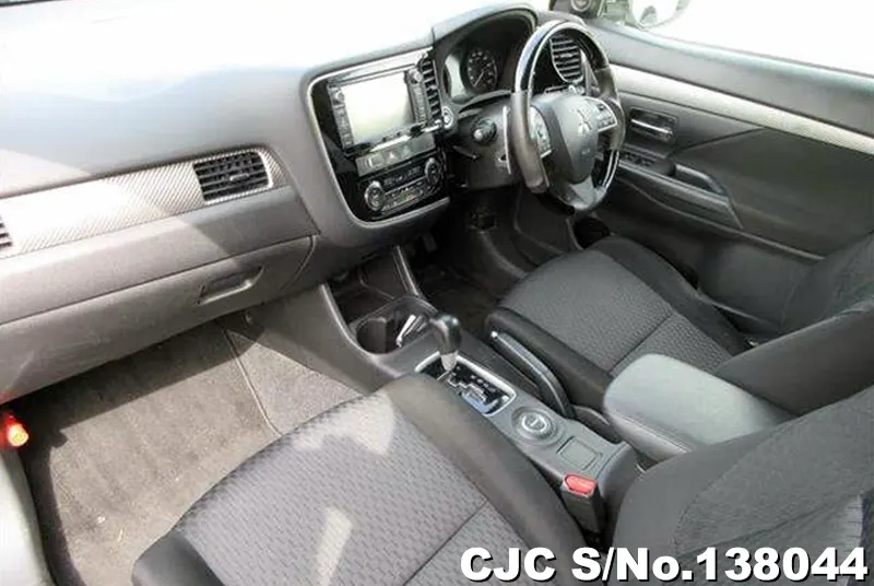 2013 Mitsubishi / Outlander Stock No. 138044