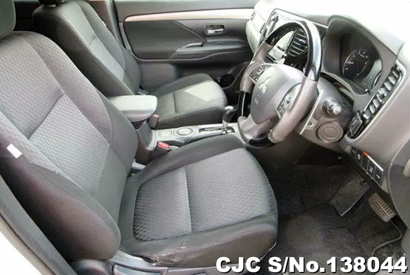 2013 Mitsubishi / Outlander Stock No. 138044