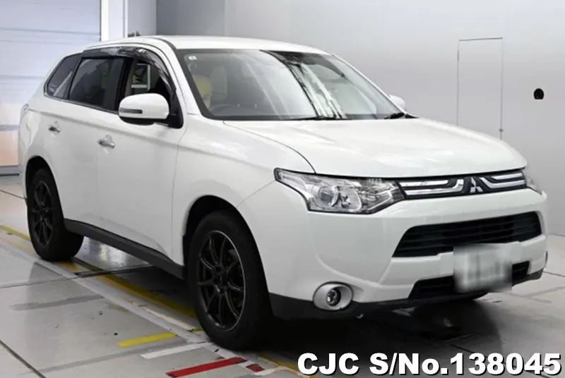 2013 Mitsubishi / Outlander Stock No. 138045