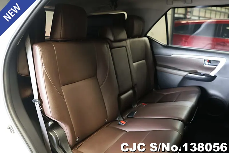2018 Toyota / Fortuner Stock No. 138056