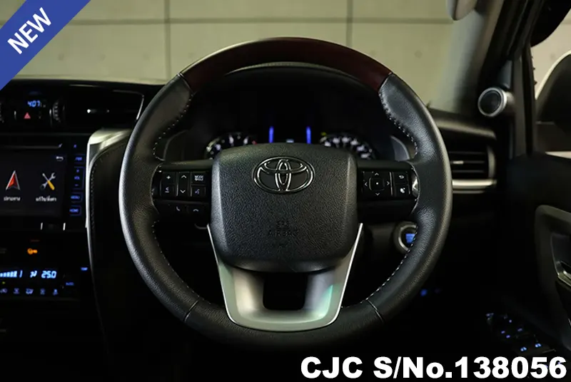 2018 Toyota / Fortuner Stock No. 138056