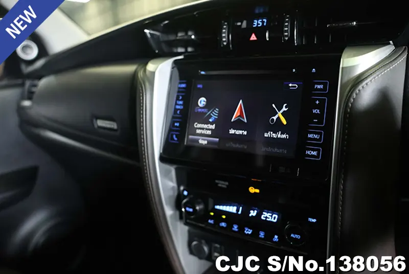 2018 Toyota / Fortuner Stock No. 138056