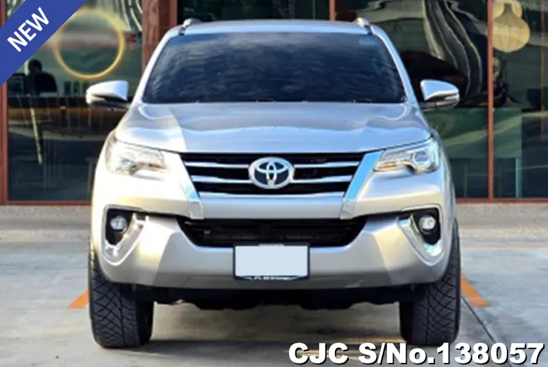 2018 Toyota / Fortuner Stock No. 138057