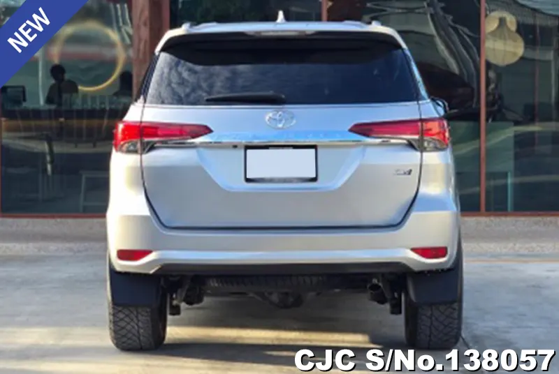 2018 Toyota / Fortuner Stock No. 138057
