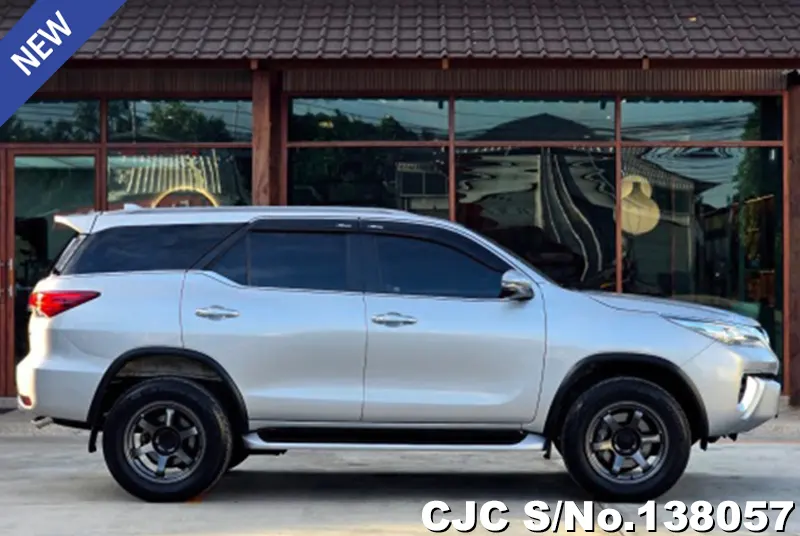 2018 Toyota / Fortuner Stock No. 138057