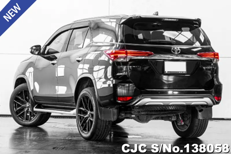 2018 Toyota / Fortuner Stock No. 138058