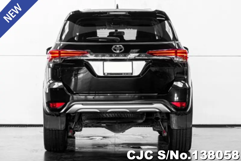 2018 Toyota / Fortuner Stock No. 138058