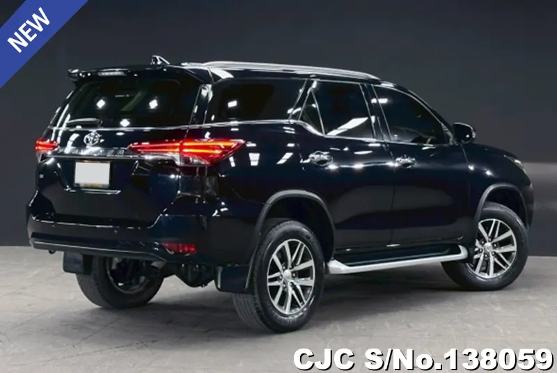 2018 Toyota / Fortuner Stock No. 138059