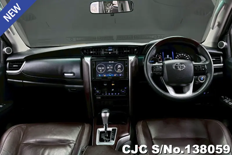2018 Toyota / Fortuner Stock No. 138059