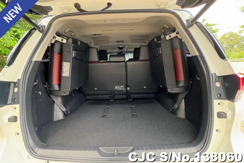 2019 Toyota / Fortuner Stock No. 138060