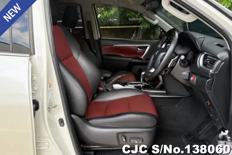 2019 Toyota / Fortuner Stock No. 138060
