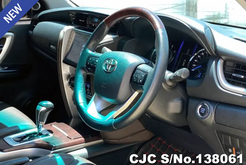 2019 Toyota / Fortuner Stock No. 138061