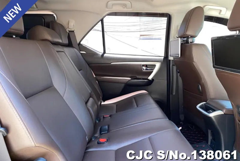 2019 Toyota / Fortuner Stock No. 138061
