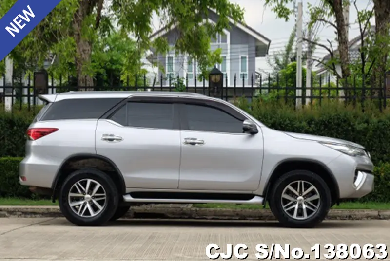 2020 Toyota / Fortuner Stock No. 138063