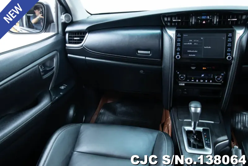 2020 Toyota / Fortuner Stock No. 138064