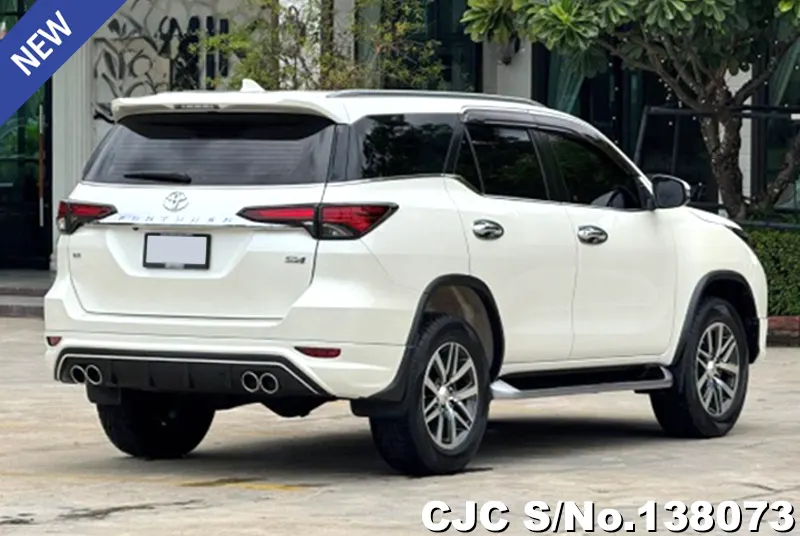 2020 Toyota / Fortuner Stock No. 138073