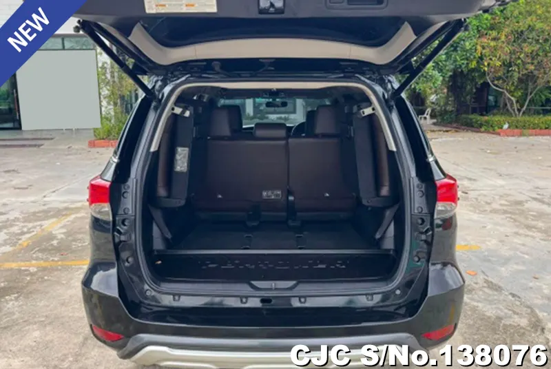 2018 Toyota / Fortuner Stock No. 138076