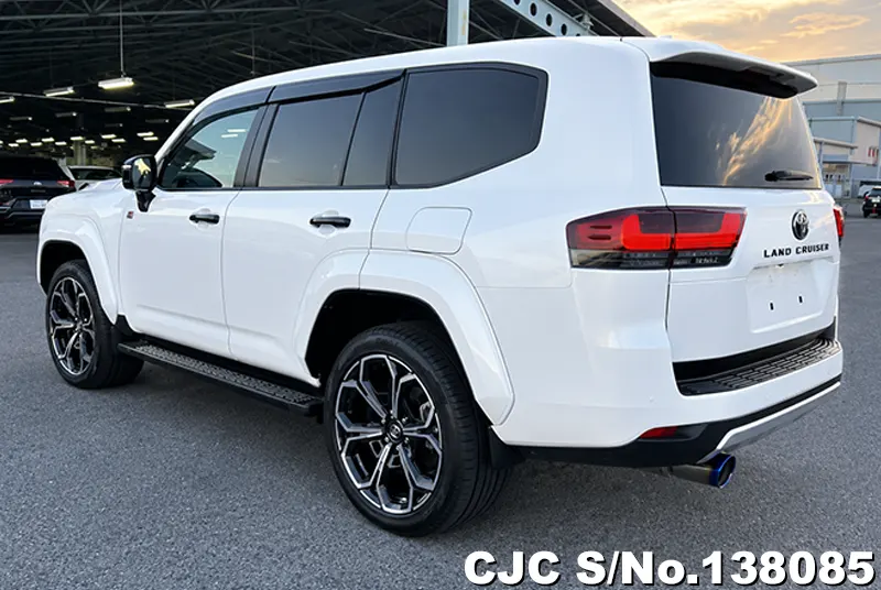 2023 Toyota / Land Cruiser Stock No. 138085