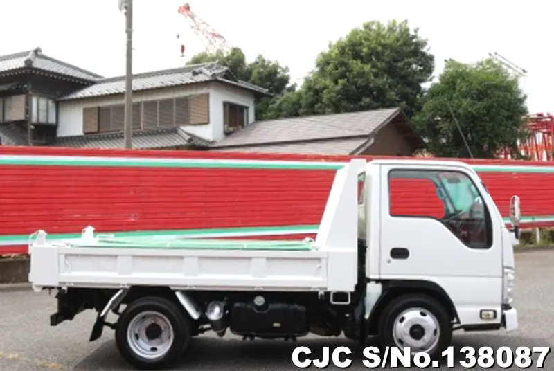 2014 Isuzu / Elf Stock No. 138087