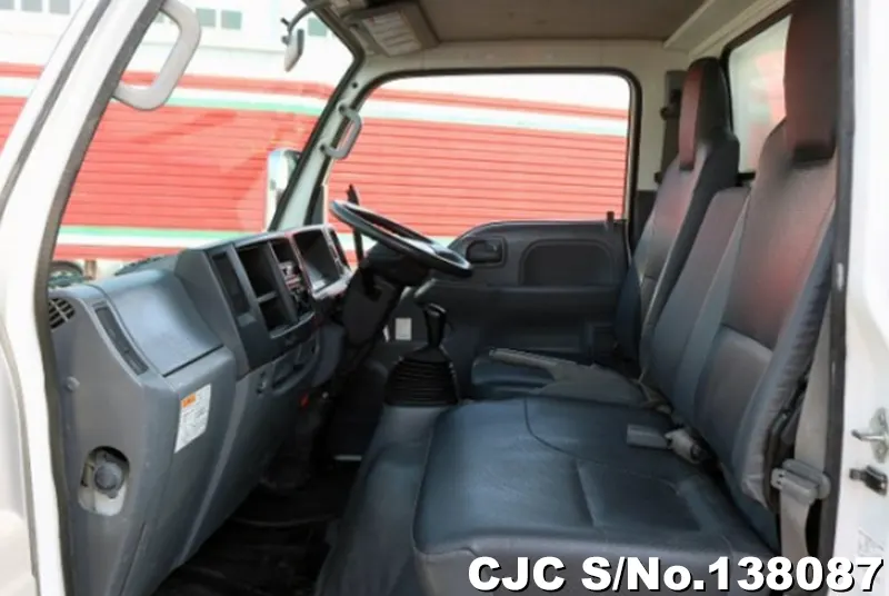 2014 Isuzu / Elf Stock No. 138087
