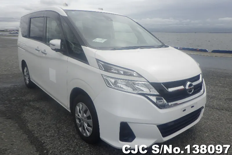 Nissan / Serena 2019