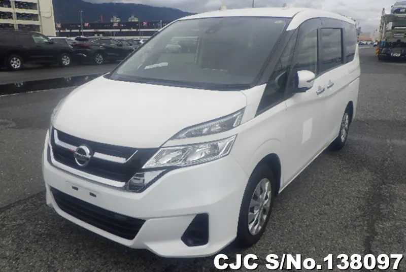 Nissan Serena in White for Sale Image 3