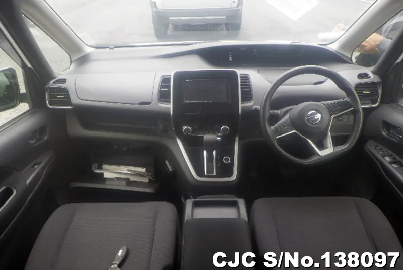 Nissan Serena in White for Sale Image 6
