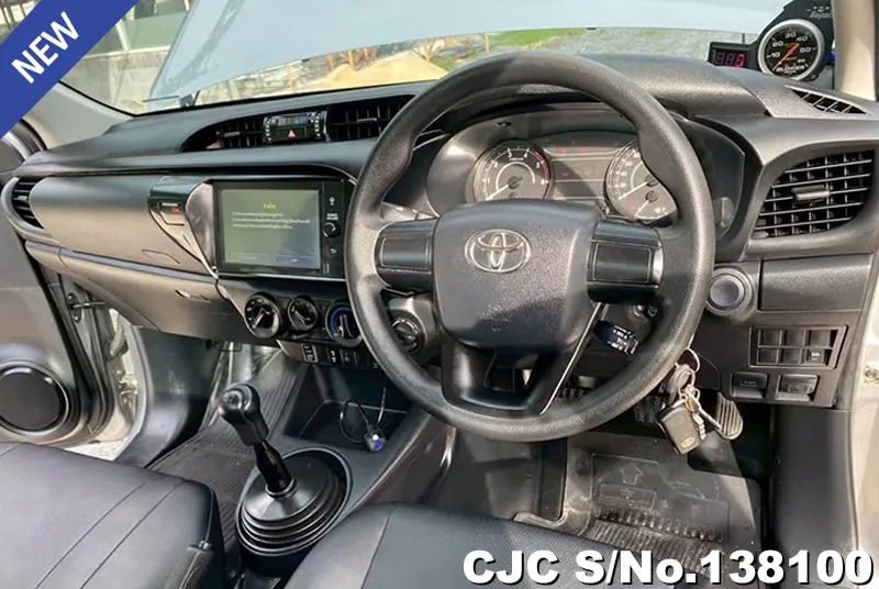 Toyota Hilux in Silver for Sale Image 6