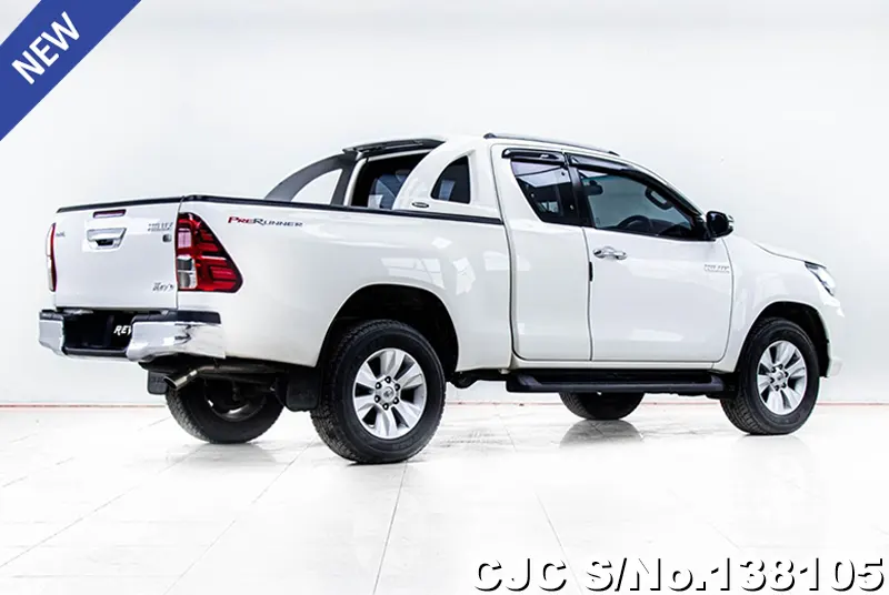 Toyota Hilux in White for Sale Image 1