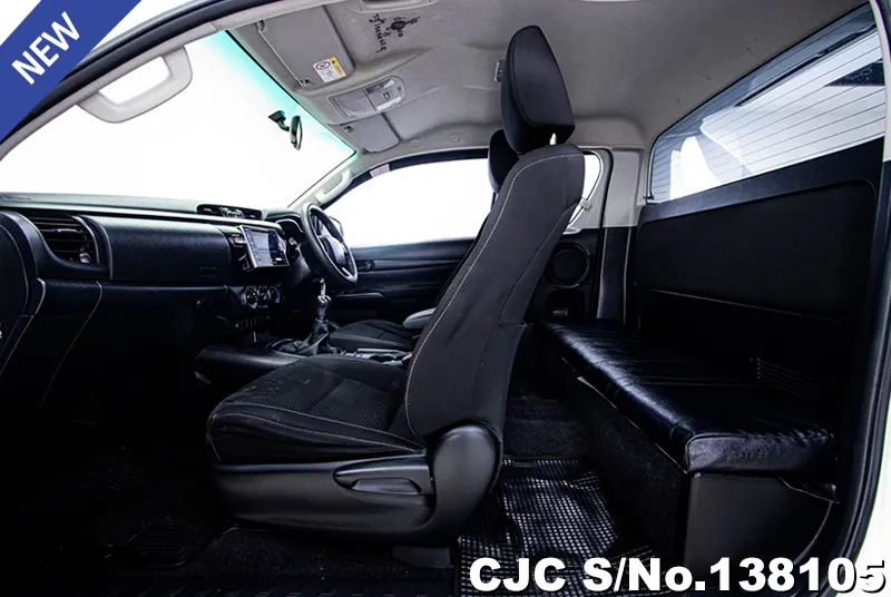 Toyota Hilux in White for Sale Image 7