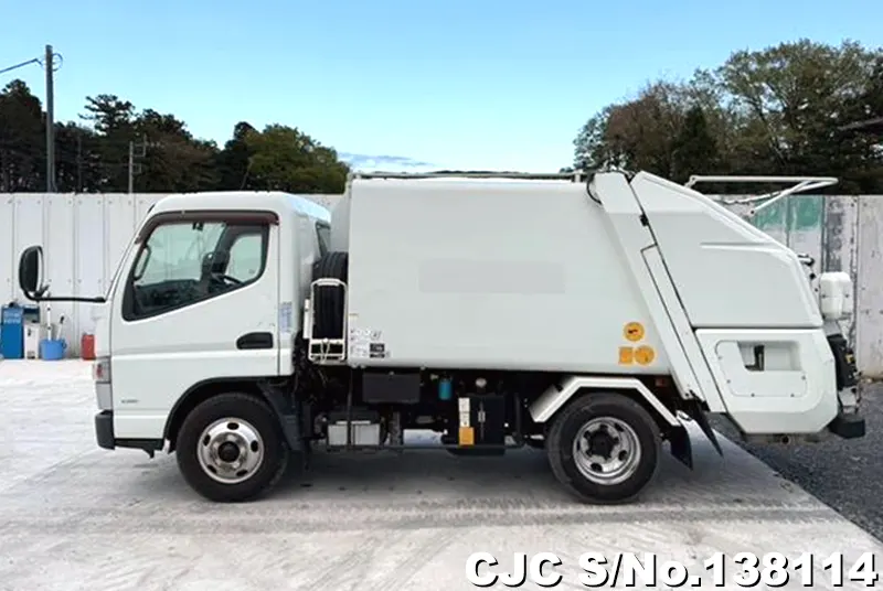 2014 Mitsubishi / Canter Stock No. 138114
