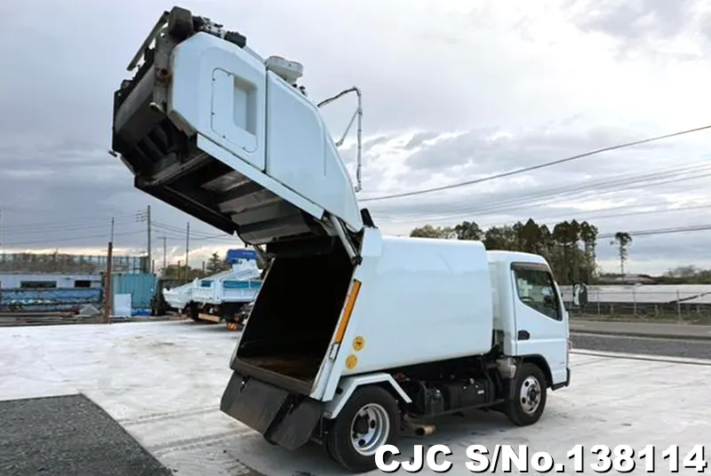 2014 Mitsubishi / Canter Stock No. 138114