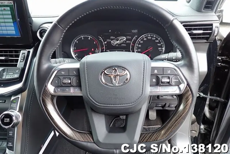 2023 Toyota / Land Cruiser Stock No. 138120