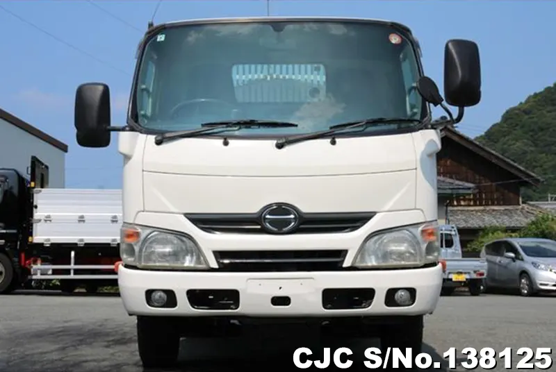 2014 Hino / Dutro Stock No. 138125