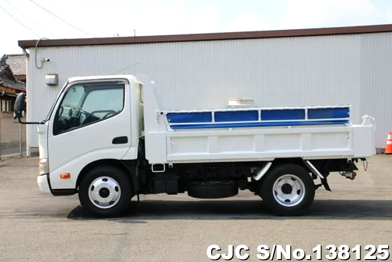2014 Hino / Dutro Stock No. 138125